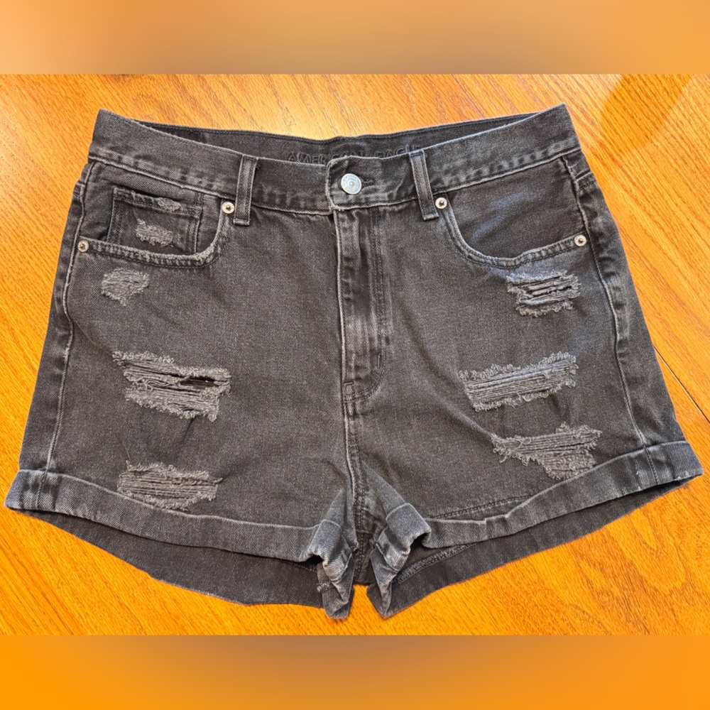 American Eagle Black Mom Shorts - Size 8!